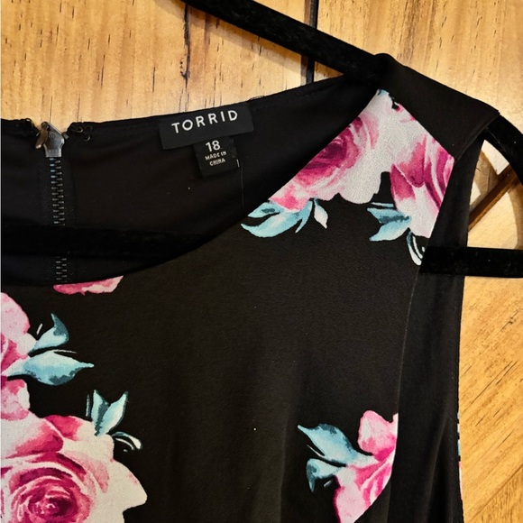 Torrid Maxi Dress 18 Floral High Neck Georgette Fabric - Picture 8 of 8